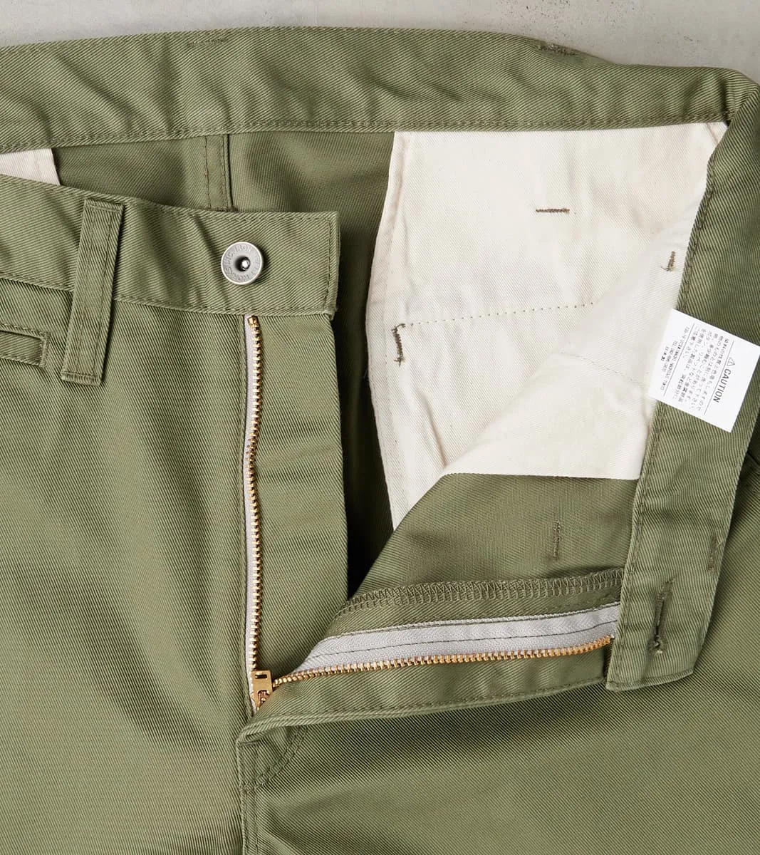 721-OLV - Slim Tapered - Mercerized Selvedge Olive Chino