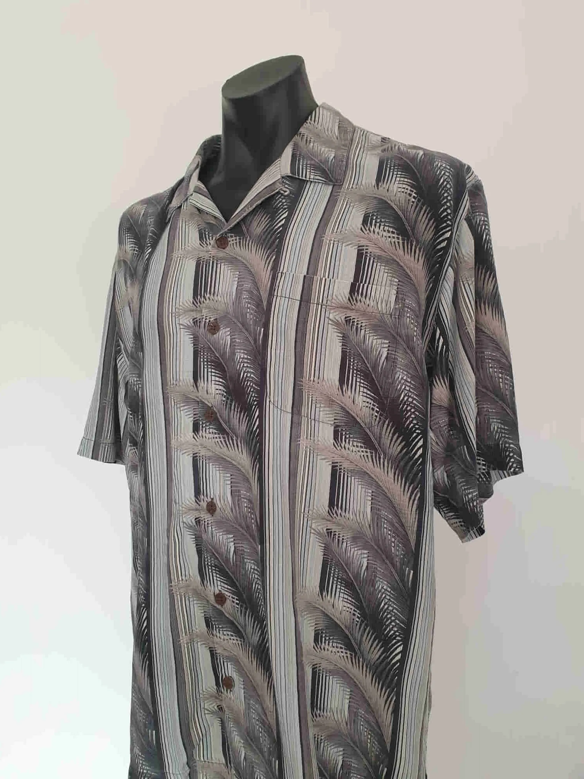 Tommy Bahama Silk Camp Shirt - L